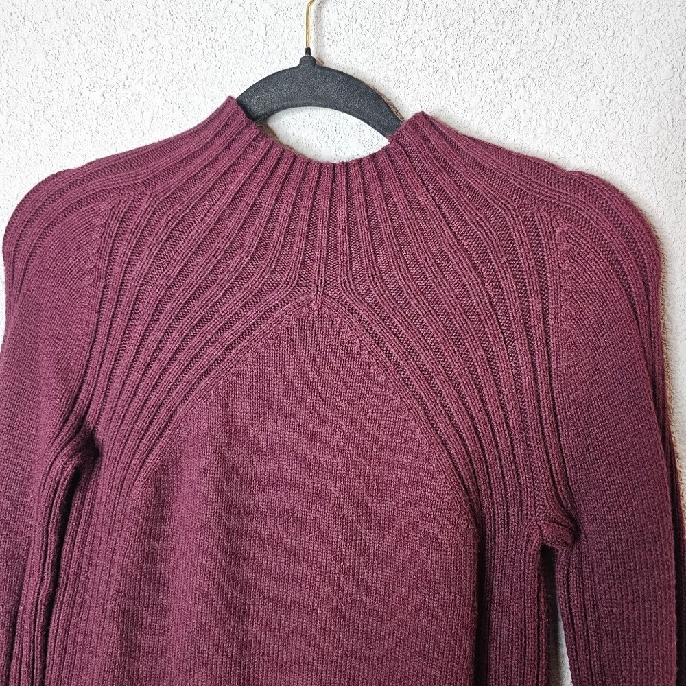Talbots Petite Burgundy Mock Neck Ribbed Yoke Pullover Sweater Wine Size P - Picture 4 of 9